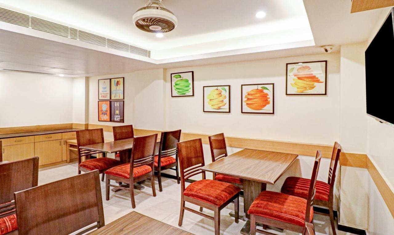 Treebo Galaxy Rooms Nowe Delhi Zewnętrze zdjęcie